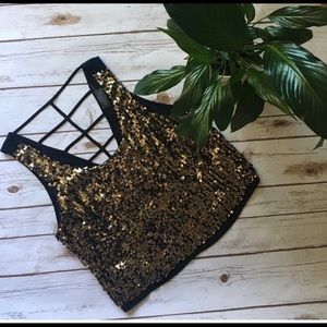 Nordstrom Gold Sequin party top ✨🖤🌙